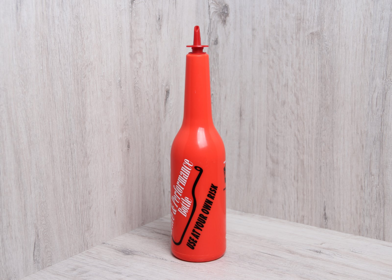 Бутылка для флейринга красная (с надписью), арт. KN-D-8672