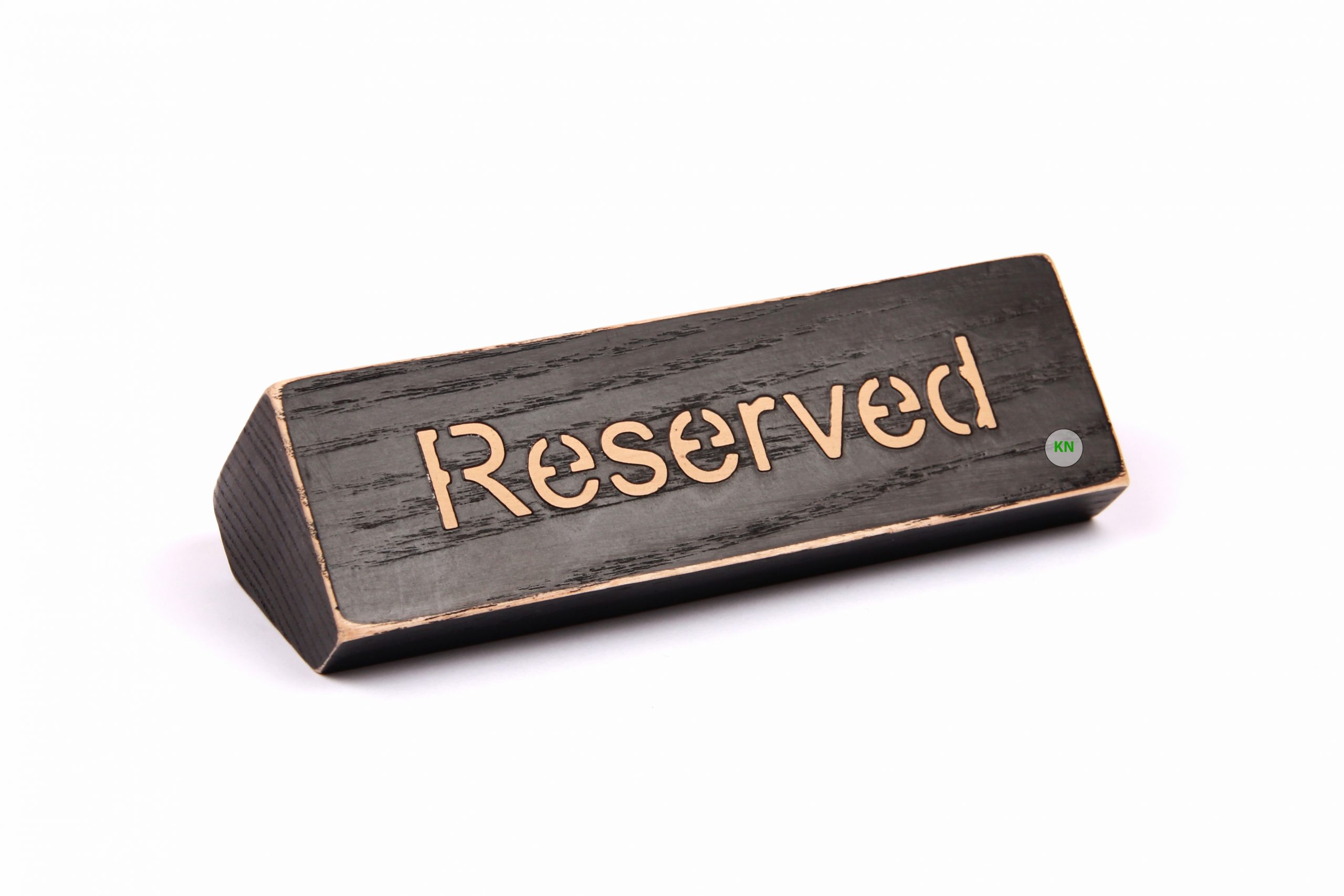 Табличка деревянная “Reserved” (“Резерв”)