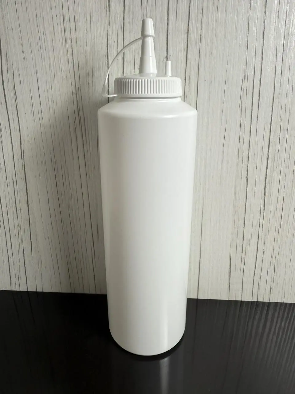 Бутылка с носиком, 750 мл, белая, арт. KN-GPSC-750/W