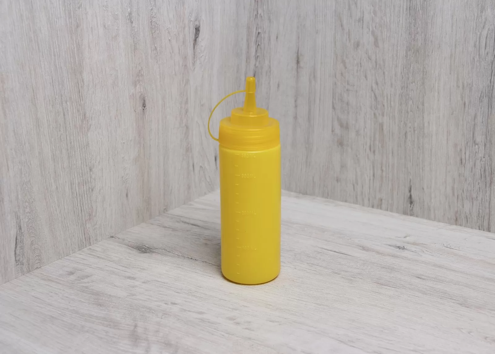 Бутылка для соусов с носиком жёлтая, 360 мл