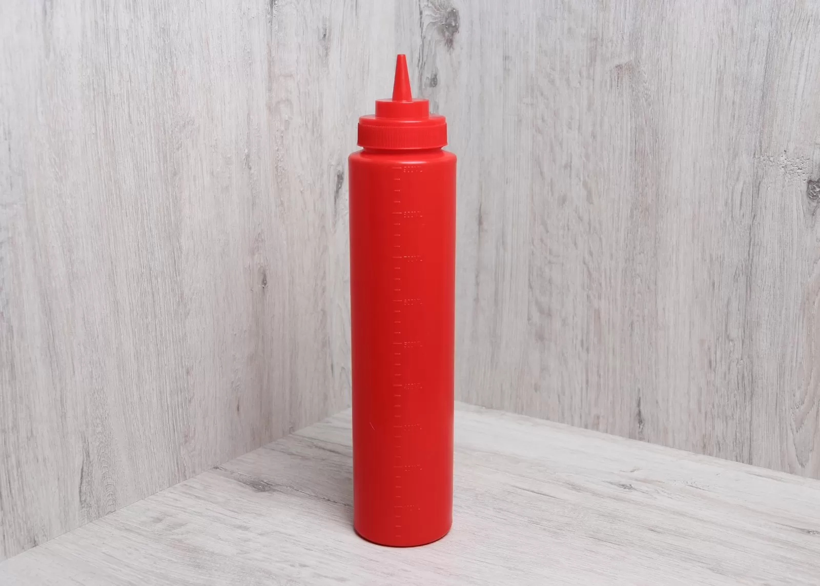 Пляшка для соусів з носиком червона, 960 мл