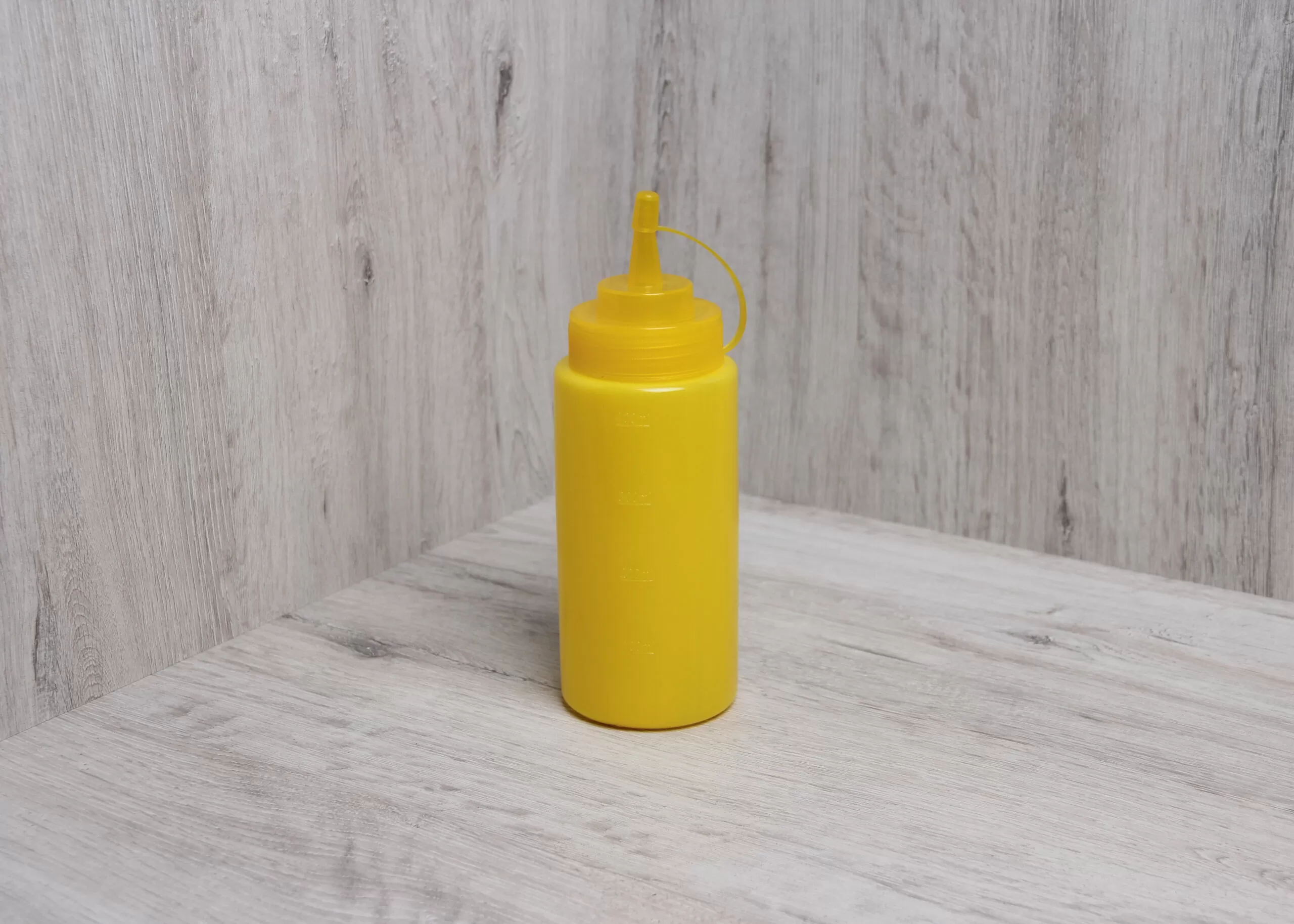 Пляшка для соусів з носиком жовта, 240 мл